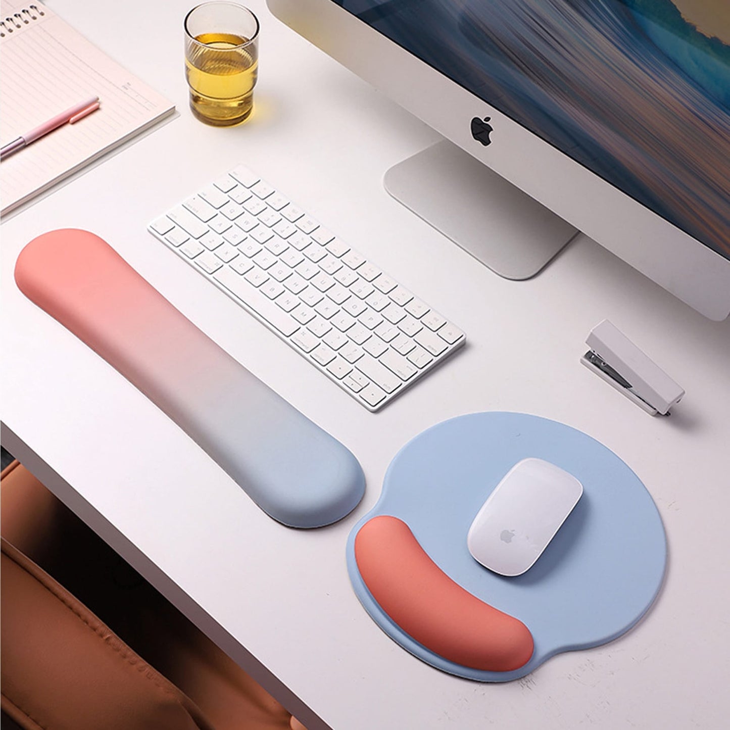 Mousepad ergonomic cu Spuma cu Memorie pentru sustinere incheietura mana cu Wrist Rest pentru mouse si tastatura, baza anti-derapanta, Roz, Albastru