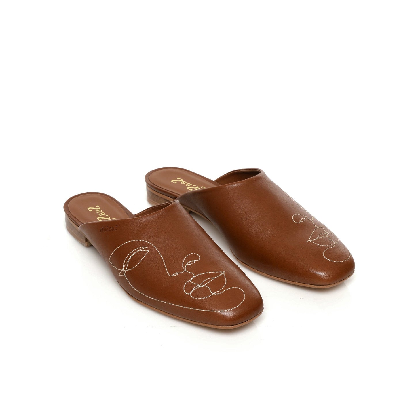 Mule Visage Camel
